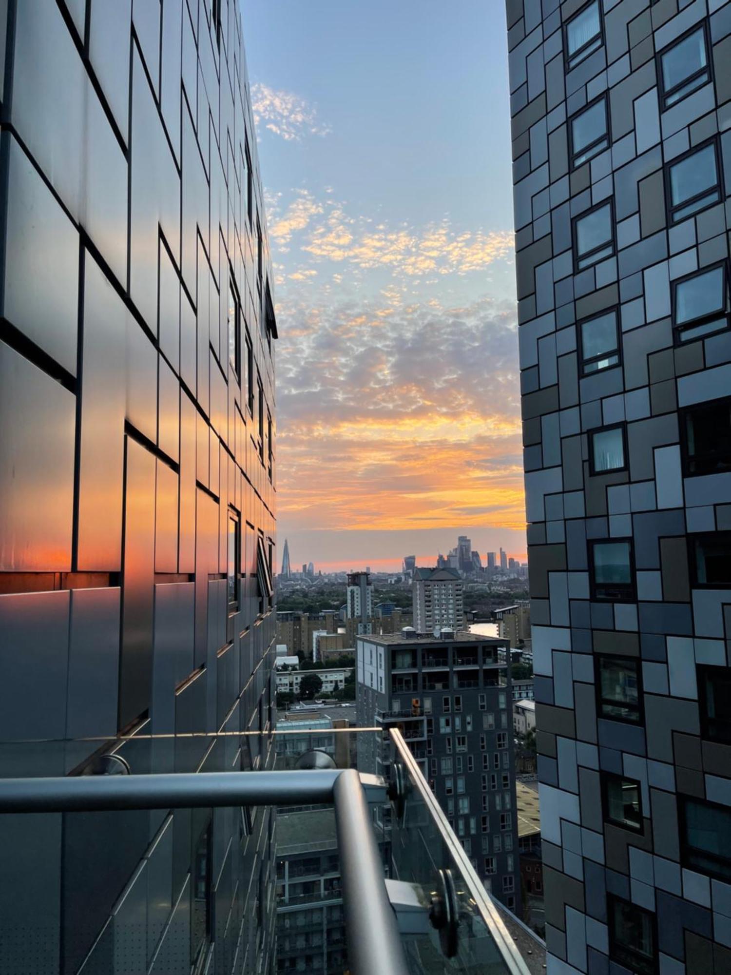 Apartment In Canary Wharf Лондон Екстер'єр фото