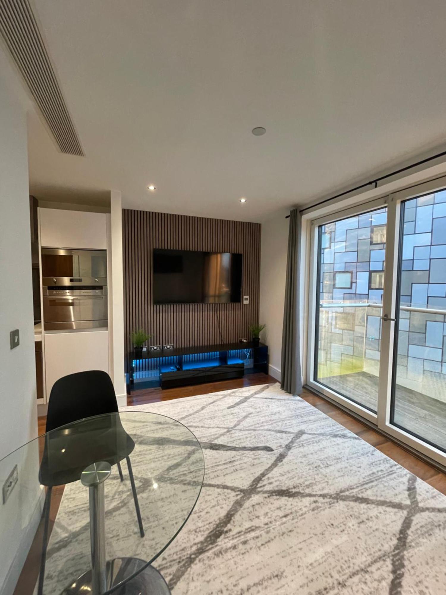 Apartment In Canary Wharf Лондон Екстер'єр фото